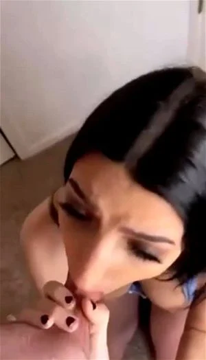 Cum on her face or in her mouth  thumbnail