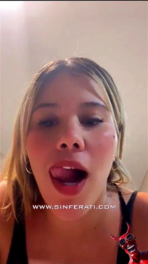 Goon porn video – Horny gf teasing on cam