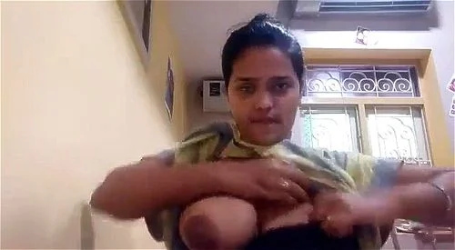 Famous Chennai xpress booby girl playing with her boobies nude