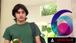 Watch from 0:01:05