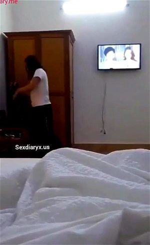 Watch from 0:00:19