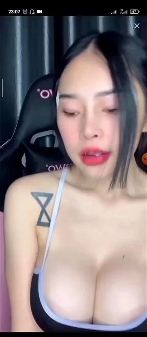 Boobs Super Top thumbnail