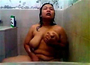 Milf masterbate in bathroom