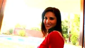 sunny in red saree
