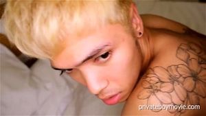 Dai asian twink bareback