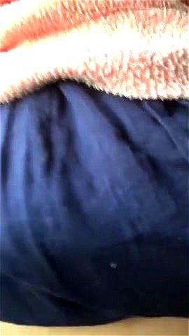 Scena calda e appassionata con attori adulti che esplorano il piacere in modo intenso e coinvolgente. Video Porno - SpankBang->
