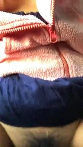 Scena calda e appassionata con attori adulti che esplorano il piacere in modo intenso e coinvolgente. Video Porno - SpankBang->