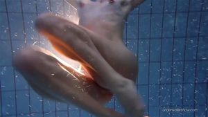 Underwatershow thumbnail