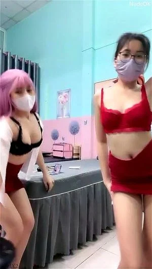 Watch from 0:04:24