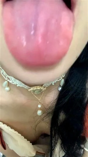 Chinese camgirl thumbnail