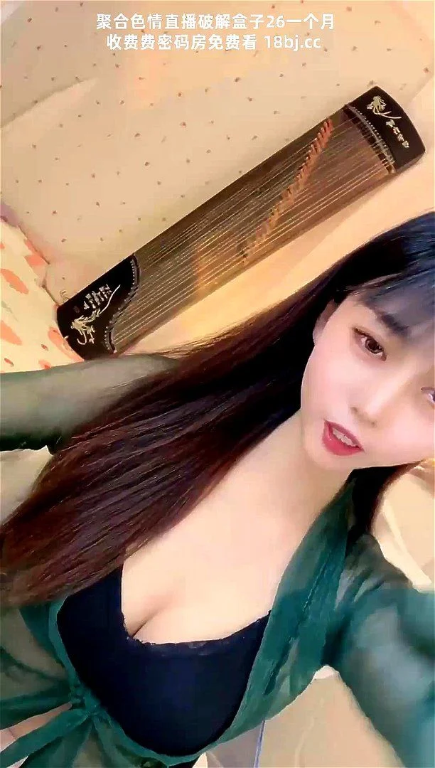 超级大美女，艺校古筝女孩，【朵儿】，气质爆棚，中国直播蝴蝶逼爱好者的福音，粉木耳湿漉漉，脸蛋美奶子大