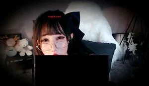 Watch from 0:00:32