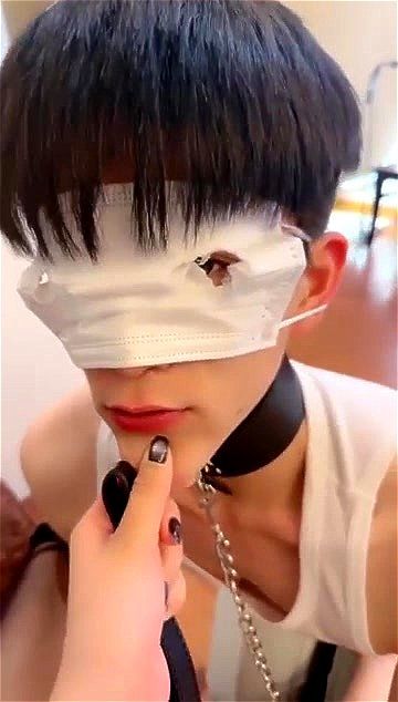 Chinese mistress and her leashed slave: Bongacams, Asian & Fetish Porn - SpankBang