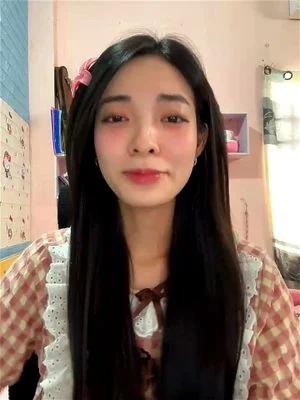 Selfie & Webcam (Asian) thumbnail