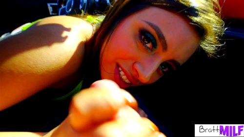Ella Knox porn video – Stepmilf Ella Knox Tries to Cheer Up Stepson by Putting More than Beach Sand in Her Crack -S6:E4
