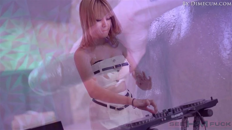 Indonesian teen DJ Gemoy vs BBC worship PMV by Dimecum.com Indonesian teen DJ Gemoy vs BBC worship PMV by Dimecum.com