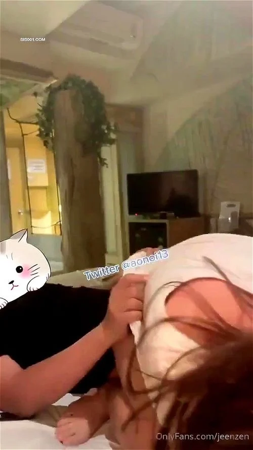 巨乳女友吃鸡 Porno Video - SpankBang