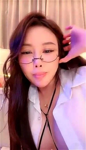 Watch from 0:05:21