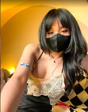 Watch from 0:04:23