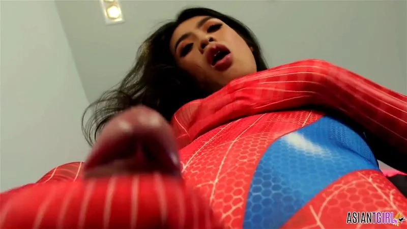 ASIANTGIRL: Spider-Girl Lily!