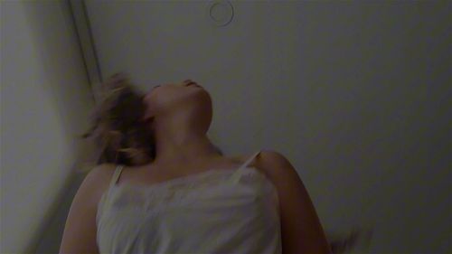Elien Cafe porn video – The game begins between my legs