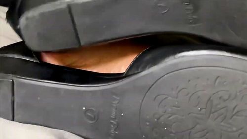 Flats porn video – Ebony Feet in Flats