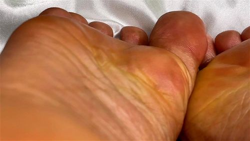Arch porn video – Ebony Girl Shows Off Her Arches & Wrinkled Soles
