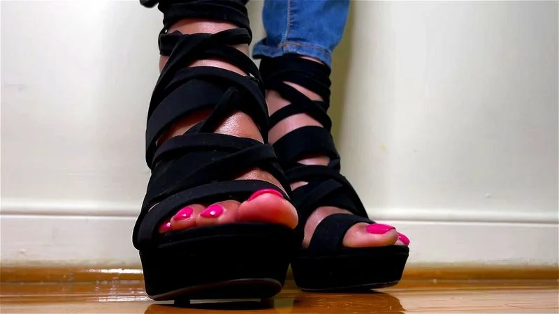 Ebony Girl Toe Taps for Over 20 Minutes in High Heels Ebony Girl Toe Taps for Over 20 Minutes in High Heels