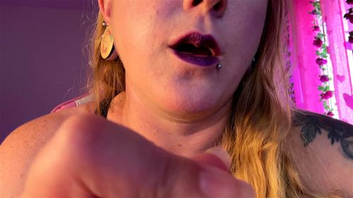 Lipgloss porn video – dark lipstick fetish