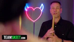 Amateur Cute Girl Ariel Dixon Pole Dances and Sucks a Strangers Cock In the Club