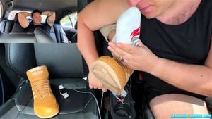 Watch from 0:05:27