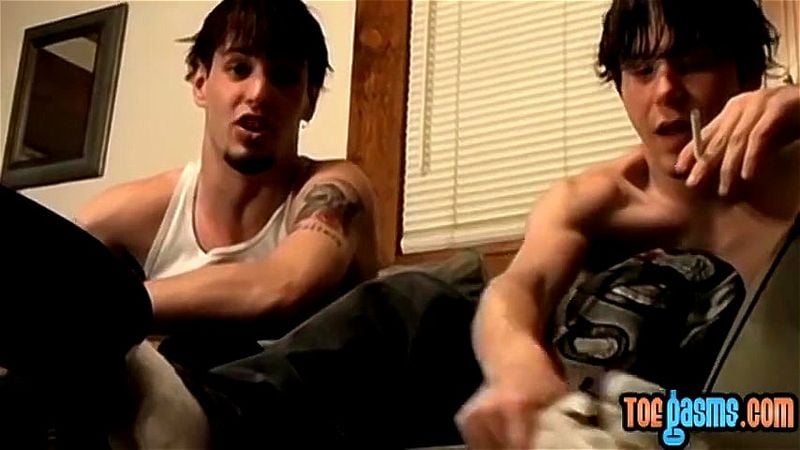 Straight dudes play with cocks and feet until a blasting end