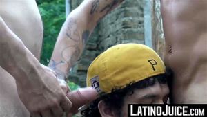 LatinoJuice.com – Kendro & Freddy & Radison – Kendro and I both shared this wild and intimate oral session with horny Radison
