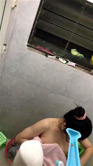Watch from 0:01:44