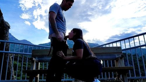 Garganta porn video – Public blowjob at mountain