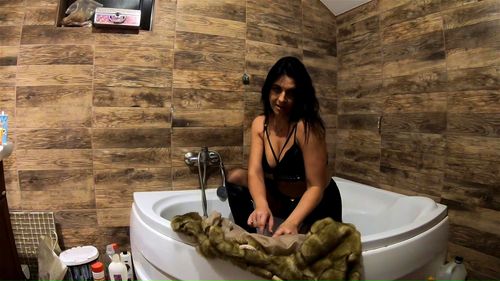 Milfycalla porn video – Playing in bathtub while wearing a fur coat and pantyhose 198