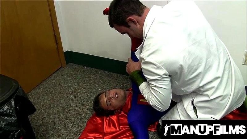 Doctor Cameron Kincade Strokes Lance Hart Massive Cock