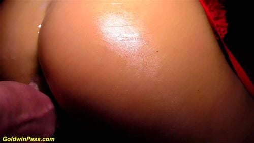 Wildgangbangs porn video – rough anal gangbang with sexy susi