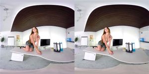 VR  Thumbnail