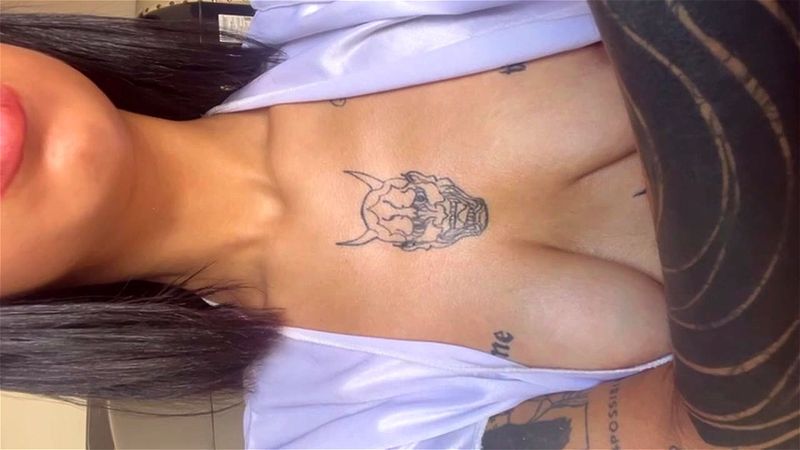 Sexy smoked a hot girl Sexy smoked a hot girl