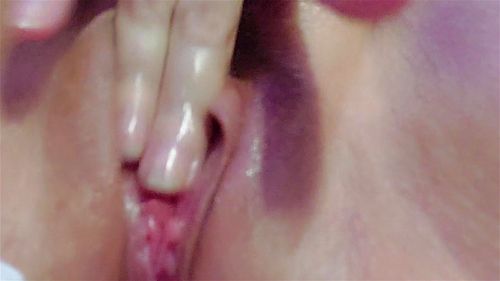 Nicolette69v porn video – Milf masturbates and play pussy until no one came into the room🥵😳🤫
