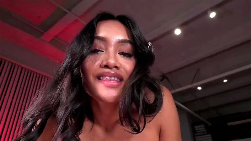 Asian Jade Kimiko Stretches Her Pussy In A Hot Fuck Sesh Asian Jade Kimiko Stretches Her Pussy In A Hot Fuck Sesh