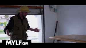 Watch from 0:01:05