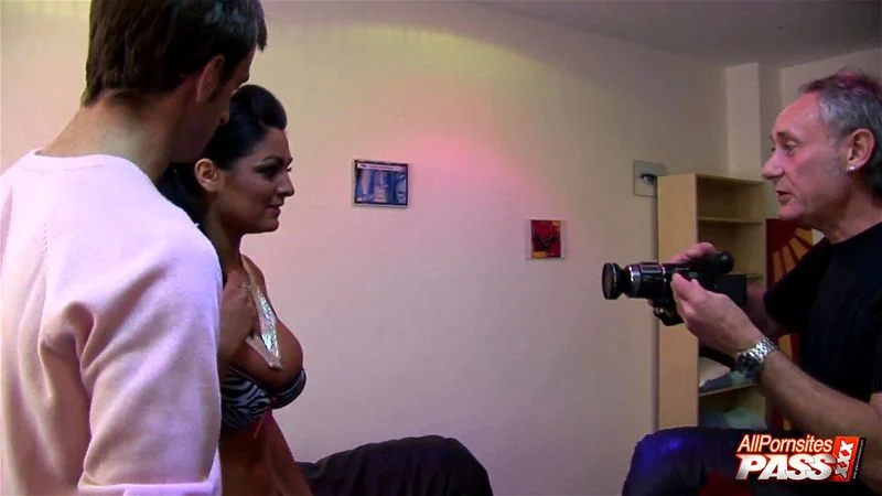 Dressing Room Shenanigans With Kit And Kat Lee 4k Dressing Room Shenanigans With Kit And Kat Lee 4k