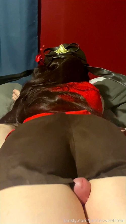 Thigh gripping Asian babe devours his cock