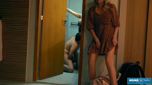 Scarlett Taylor Loves Seeing Naomi Sucking Hot Dudes Cock ft. Stephan Rogers: Porn