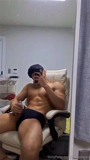 Korean Hottie