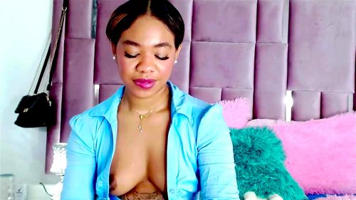 Horney porn video – With a mischievous smile, she likes leaving a trace of fun and seduction.
