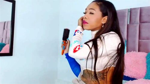 Mayabranson porn video – Her flirty laugh and burning gaze are pure fire