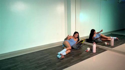 Isabella Lopez porn video – "My pussy needs to be destroyed tonight... who’s ready to ruin me? 😈
